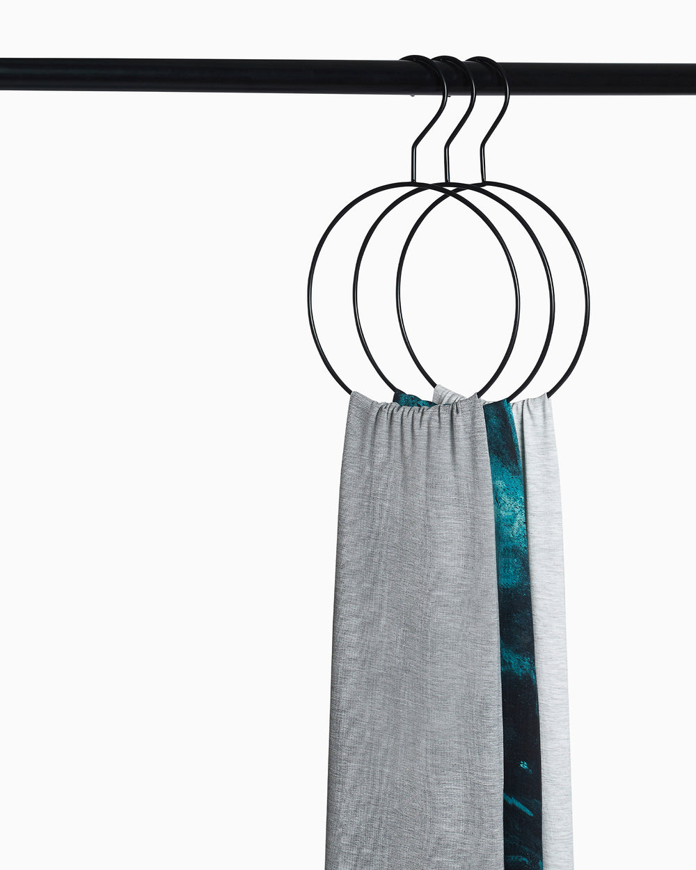 BLACK HIJAB HANGER | ROUND